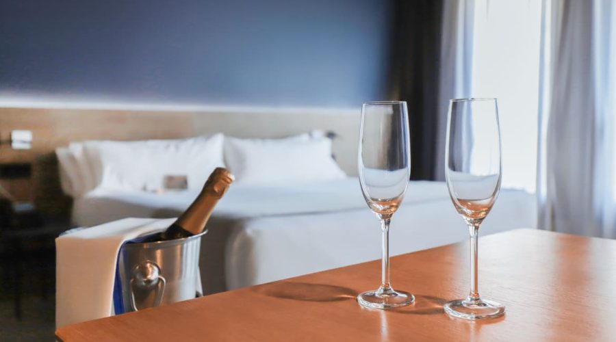 hotel-plaza-mercado-room-service